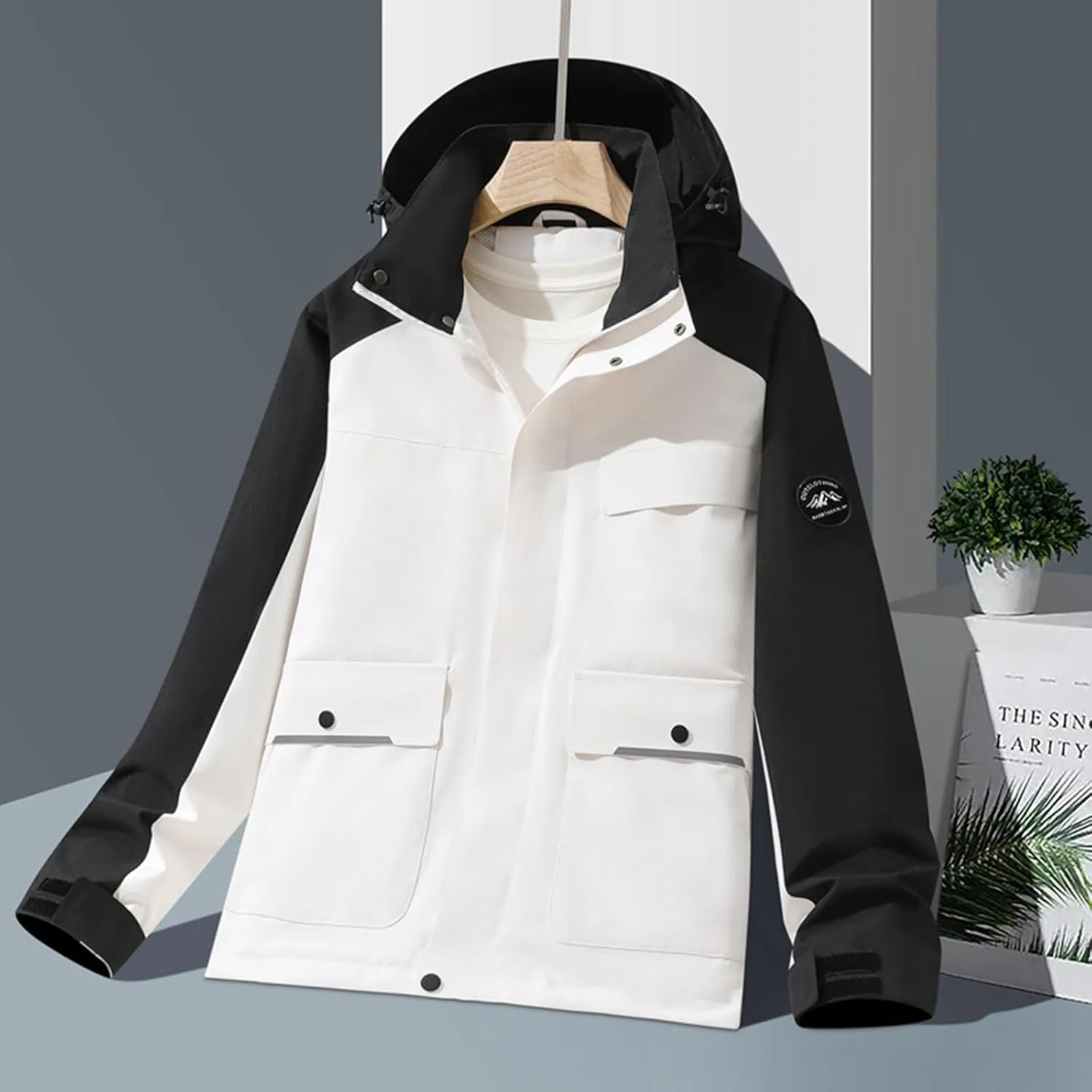Lightweight Windbreakers for Running Men Packable Water-Resistan Outdoor Hooded Hardshell Climbing Jacket for Hiking, Travel