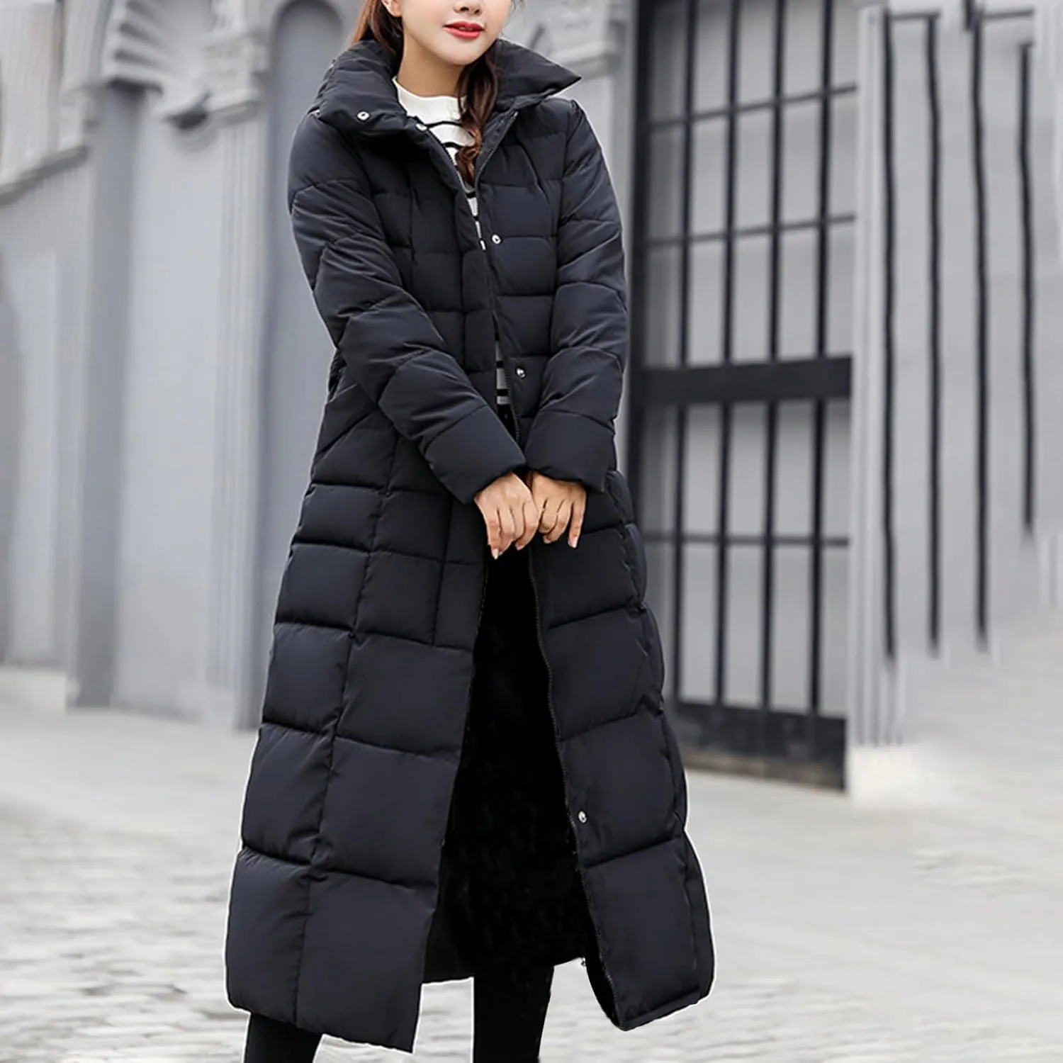 Long Puffer Jacket Women Maxi Length Quilted Down Jacket Winter Warm Padded Coat Outerwear with Fur Collar Hood
