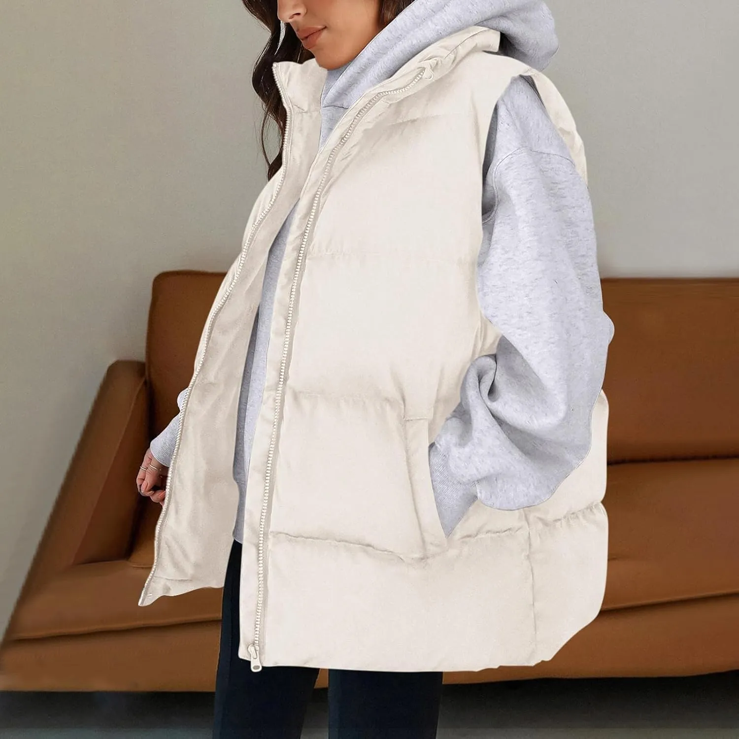 Puffer Vest Women Casual Sleeveless Stand Collar Zip Up Jacket Lightweight Warm Winter Coats Outerwear with Pockets