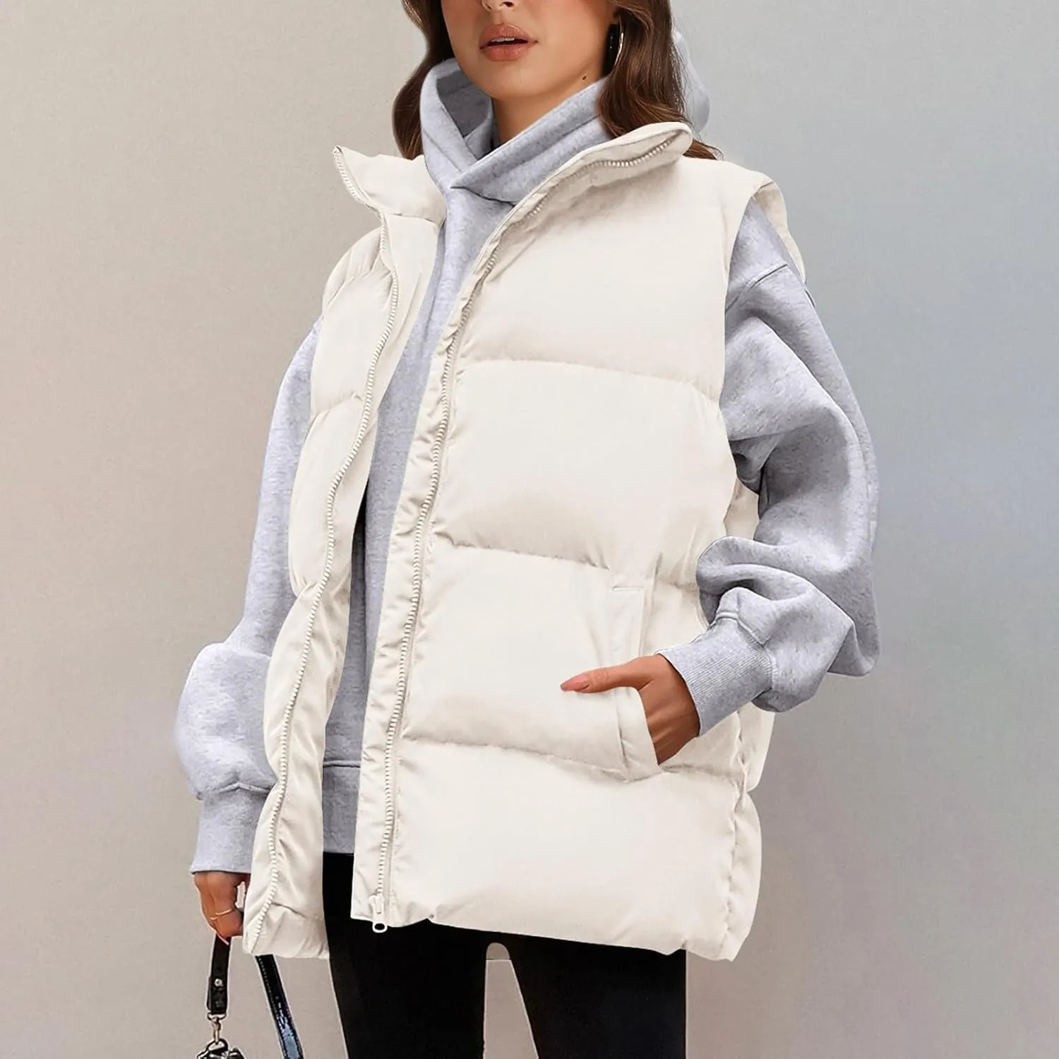 Puffer Vest Women Casual Sleeveless Stand Collar Zip Up Jacket Lightweight Warm Winter Coats Outerwear with Pockets