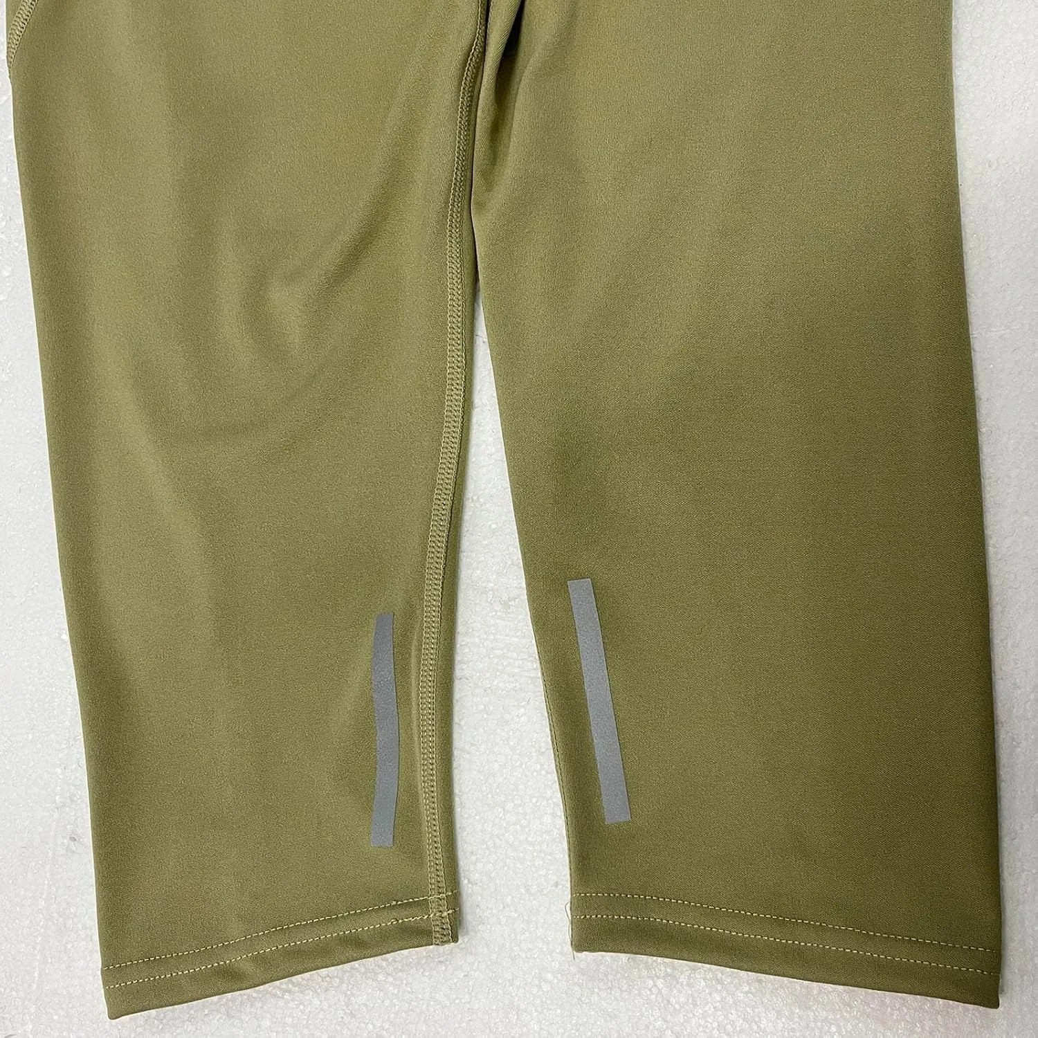 Women Workout Capri Leggings with Pockets Upgraded High Waist Yoga Pants Tummy Control Running Active Gym Pants