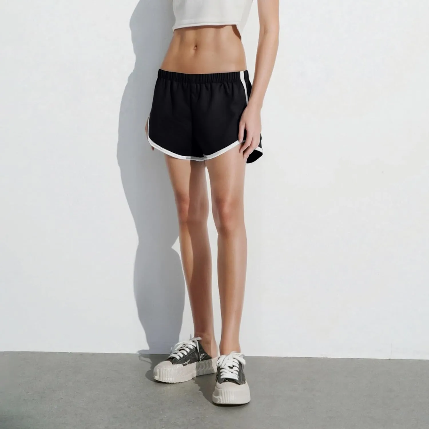 Women's Quick-Dry Running Shorts Workout Sport Layer Active Shorts with Pockets