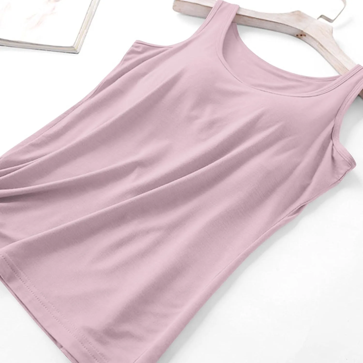 Womens Tank Tops with Built in Bra Seamless Crewneck Workout Tops Sleeveless Athletic Yoga Shirts Sports Gym Clothes